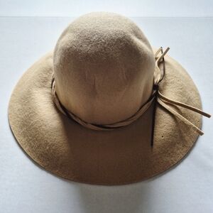 Apt. 9 Classic Tan Felt Floppy Hat GUC Boho Chic